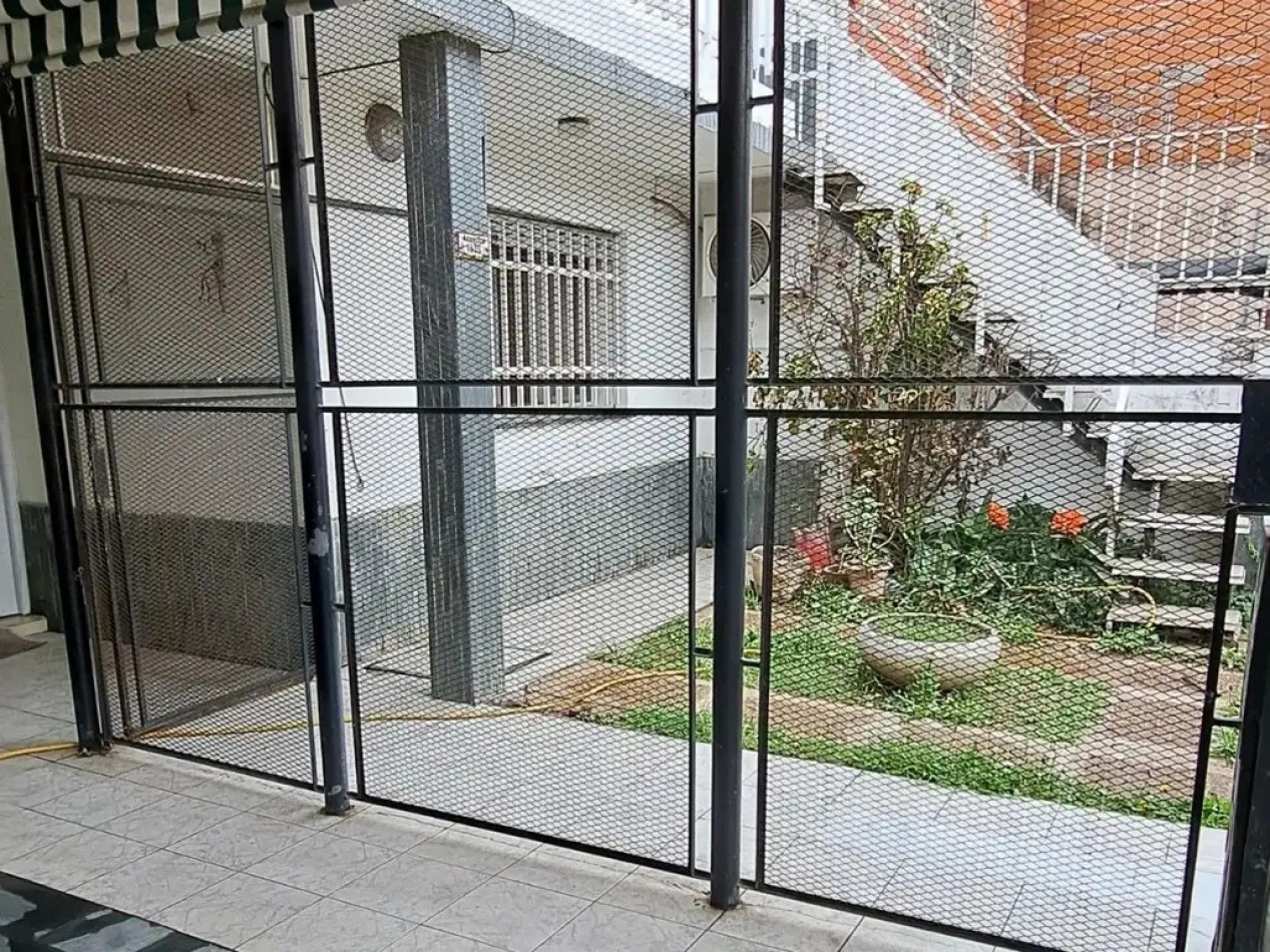 Dos propiedades en venta conjunta.