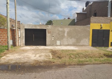 Casa 2 dormitorios con patio