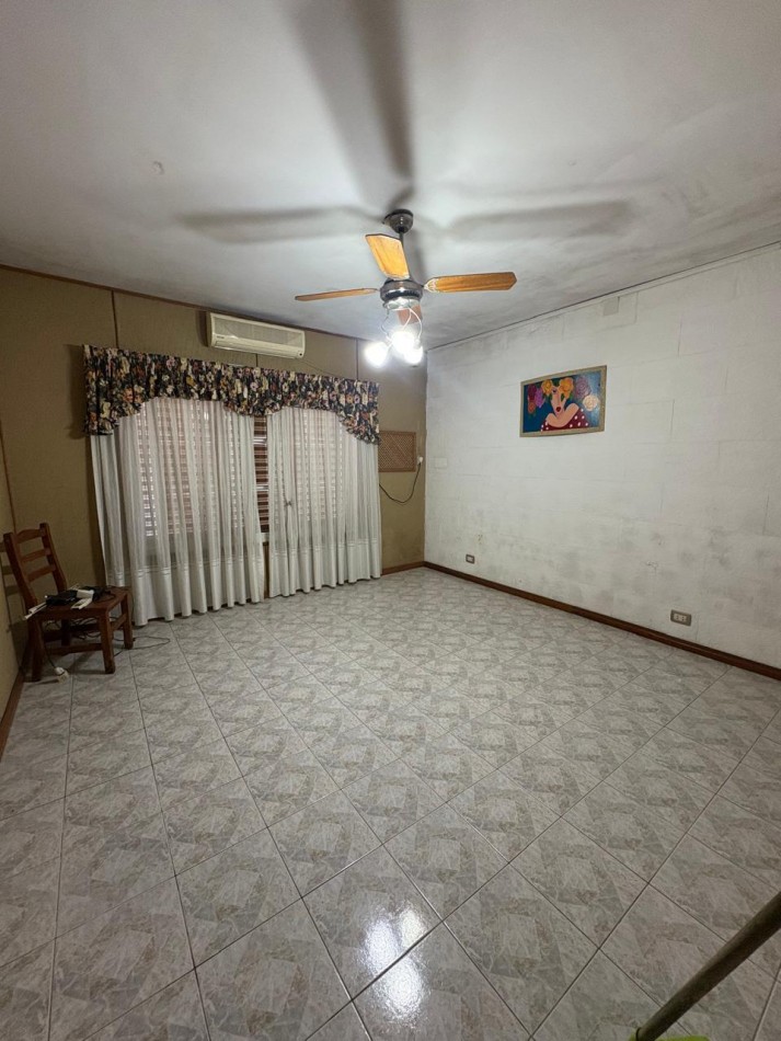 Casa 3 dormitorios con pileta 