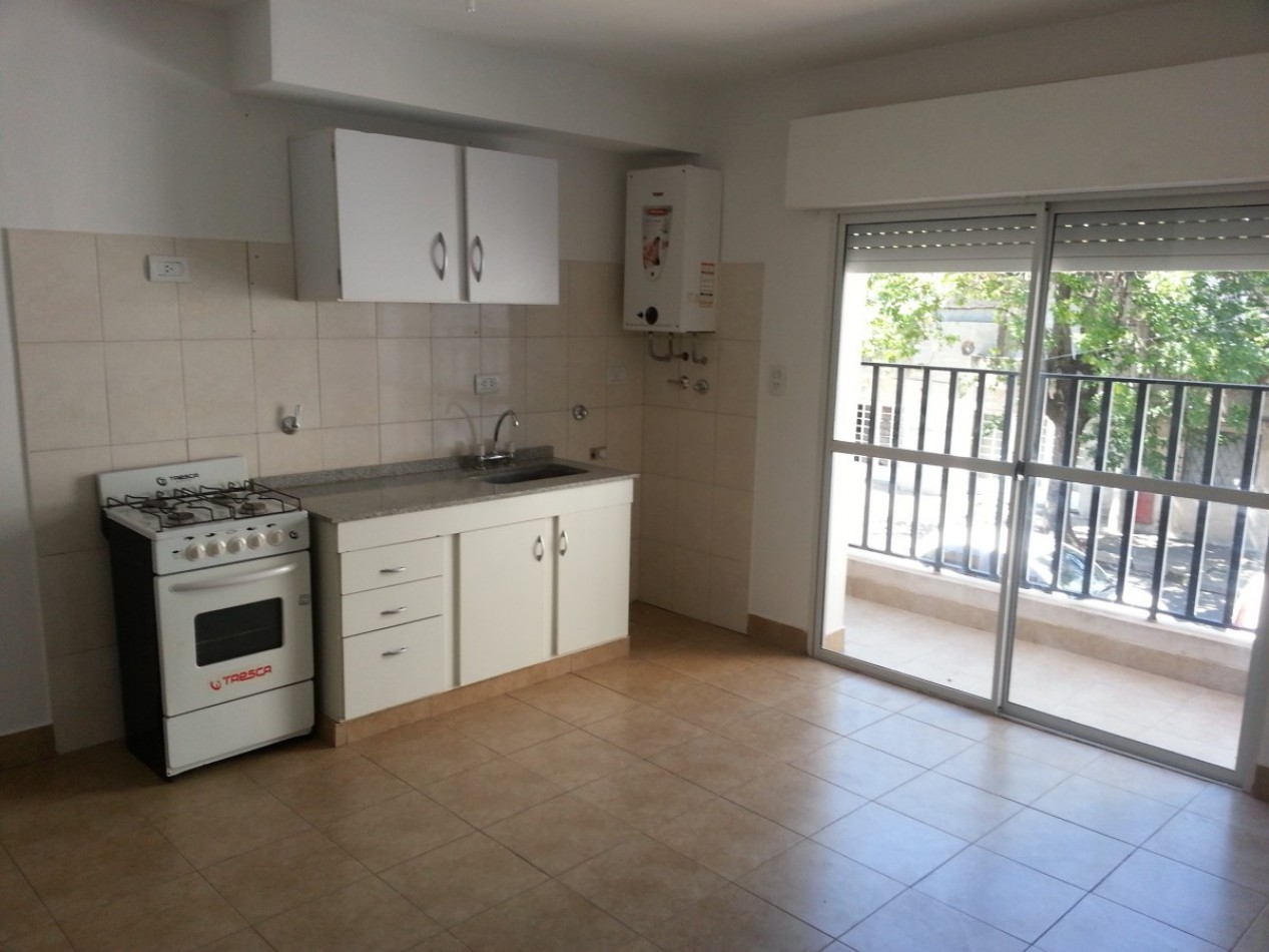 Monoambiente con Balcon
