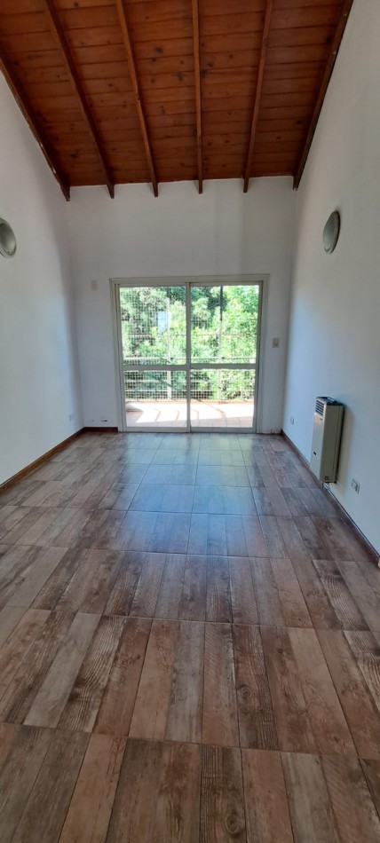 Deprtamento 2 Dormitorios con balcon al frente 